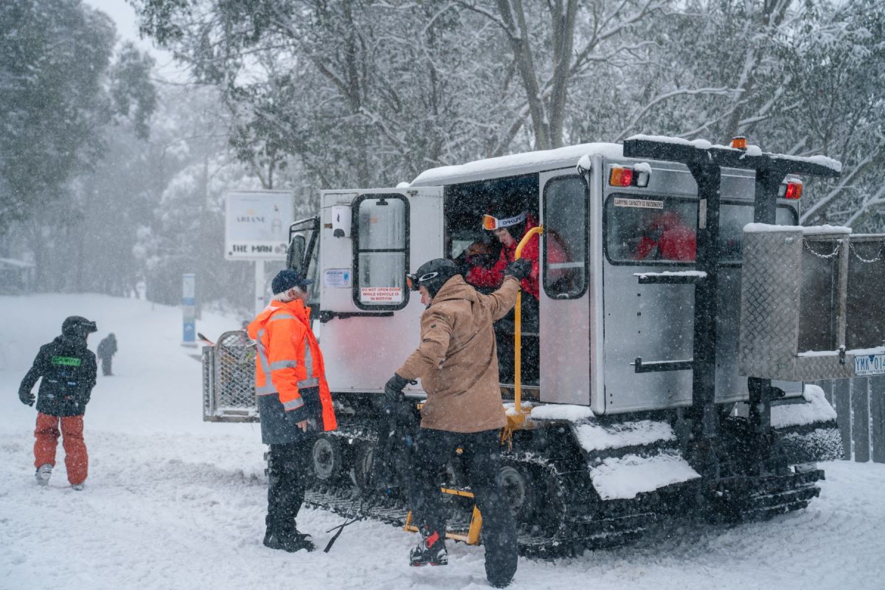 Falls Creek free oversnow village transport